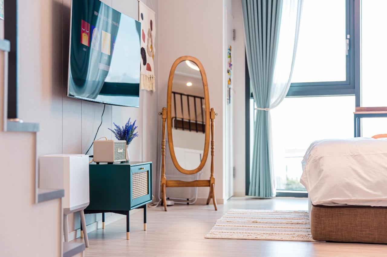 Ocean Marina Suite View Йосу Екстер'єр фото