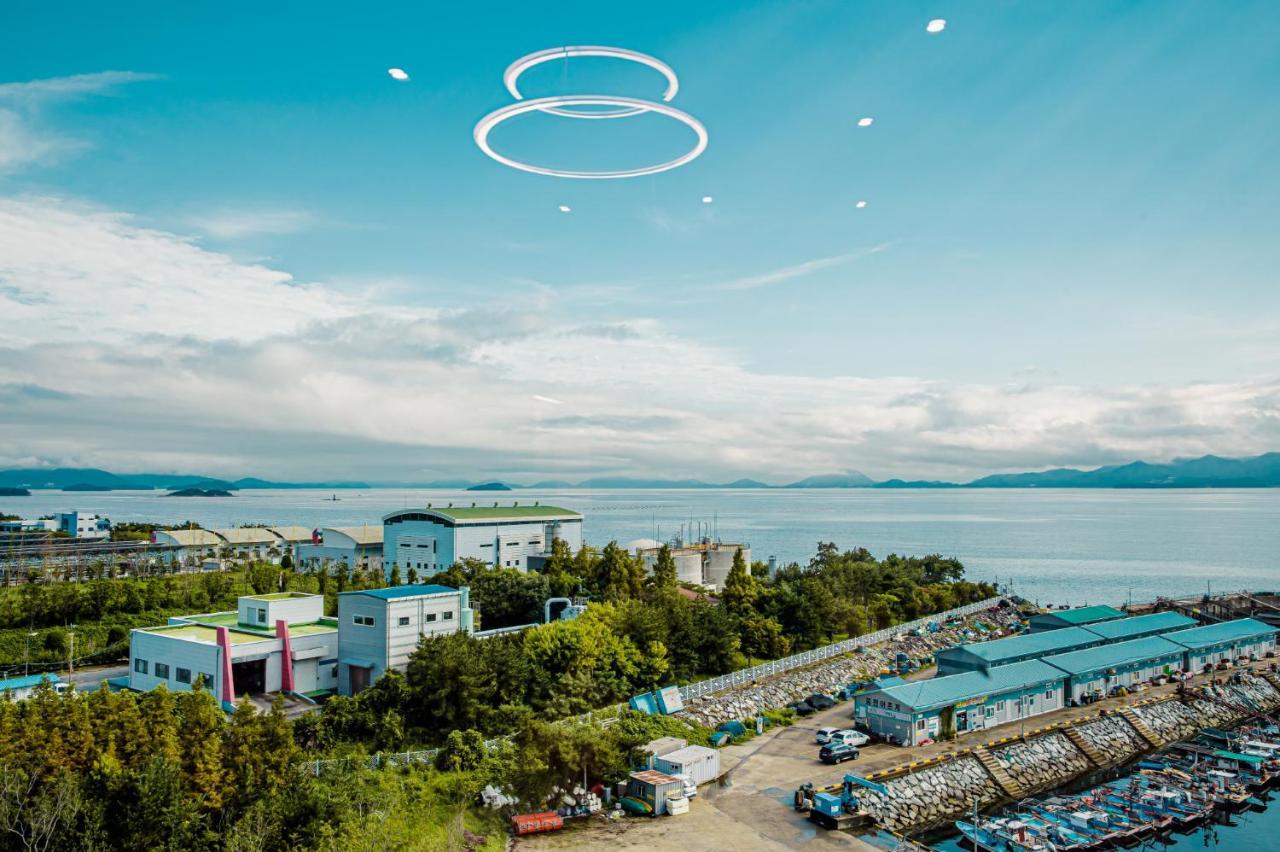 Ocean Marina Suite View Йосу Екстер'єр фото